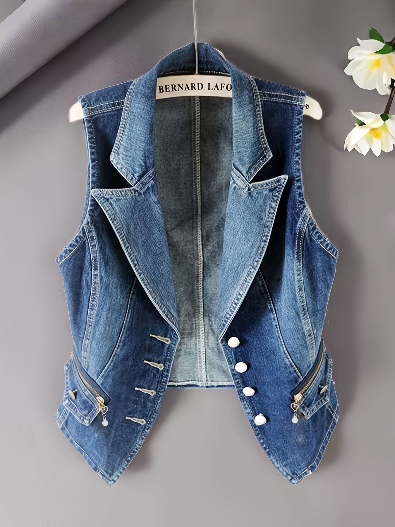 Women's Vintage Streetwear Denim Vest Jacket - Sleeveless Slim-Fit Single-Breasted Spring\u002FSummer Outerwear with Button Front Closure, Casual Chic Layering Piece